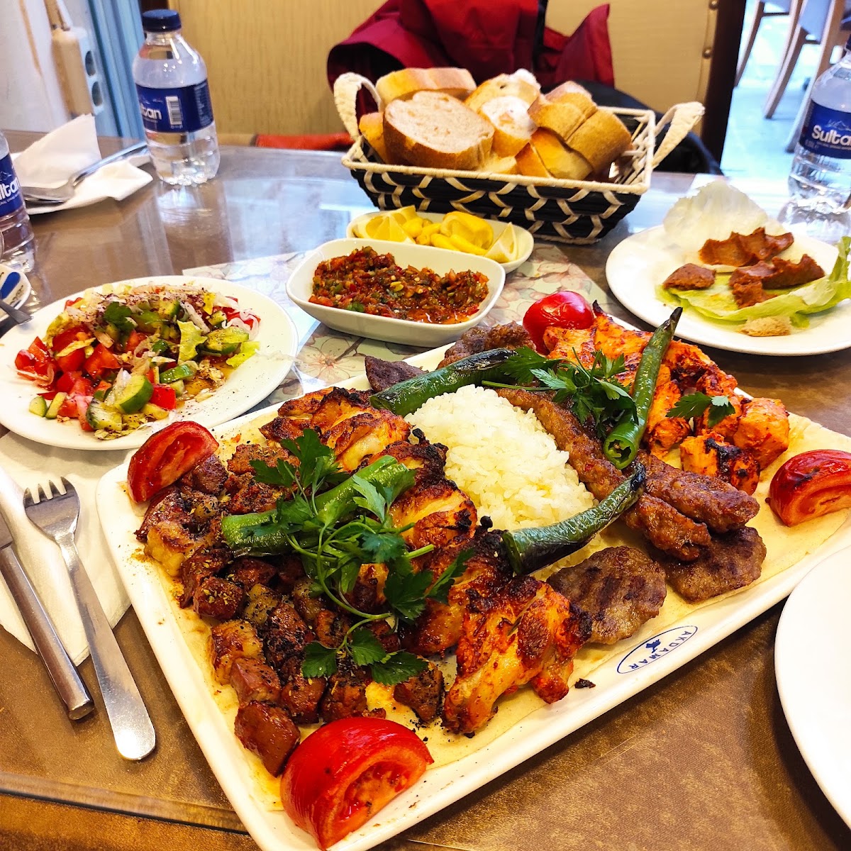 Akdamar Restaurant photo 6