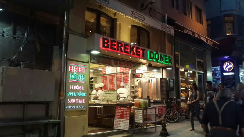 Bereket Döner – Beyoğlu İstiklal Cad.