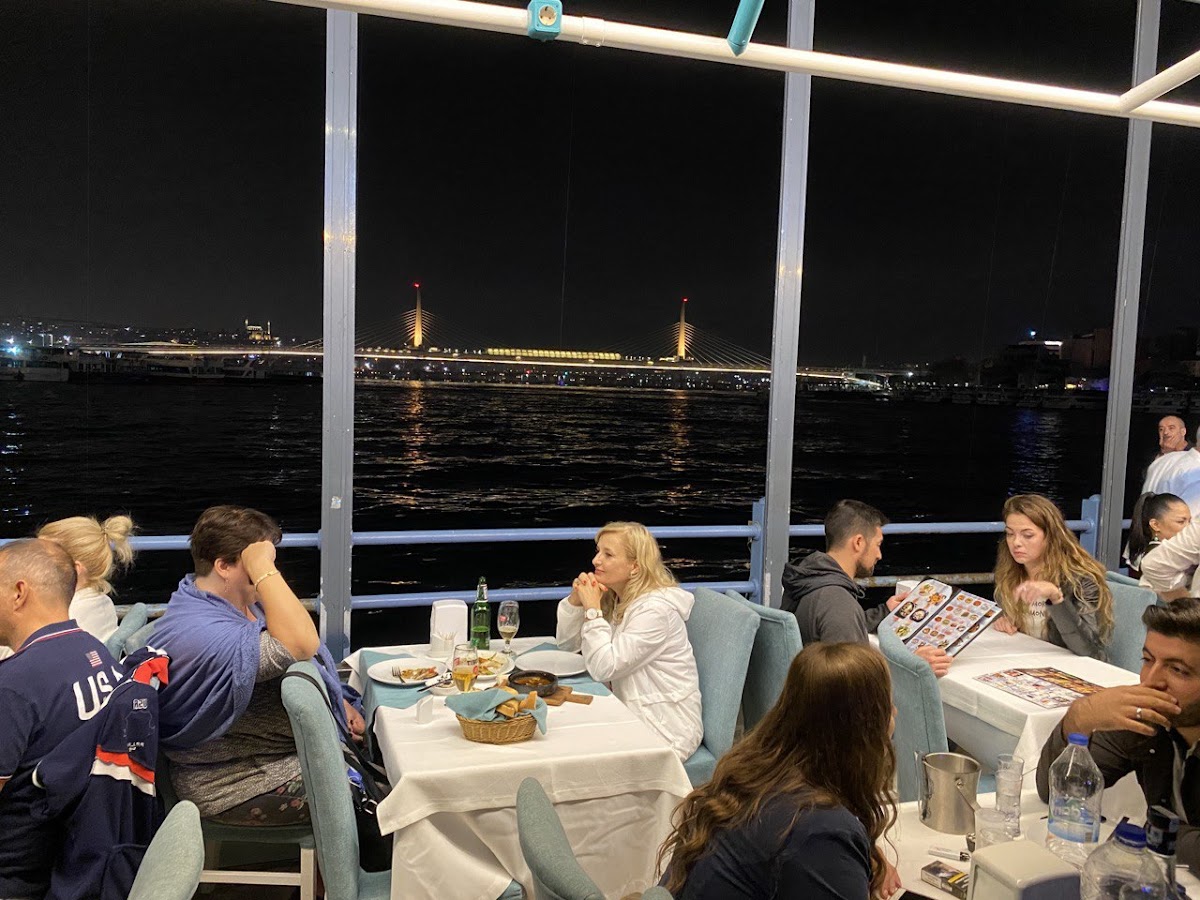 Beyaz İnci Restaurant Galata Köprüsü photo 1