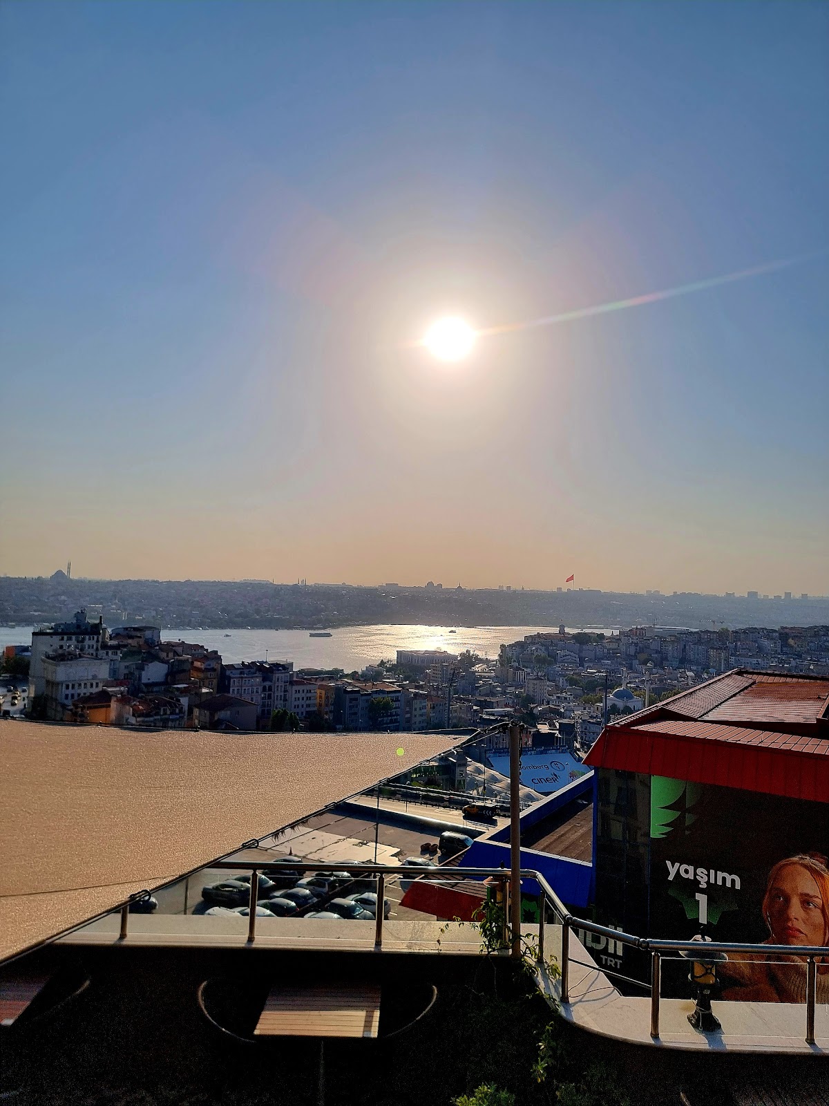 Buyuk Londra Hotel’s Terrace Bar photo 2