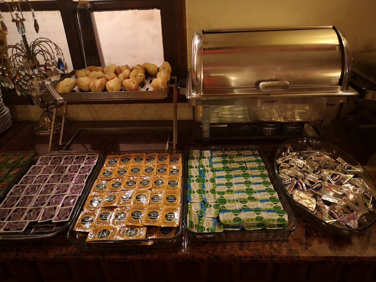 Buyuk Londra Hotel’s Terrace Bar photo 1