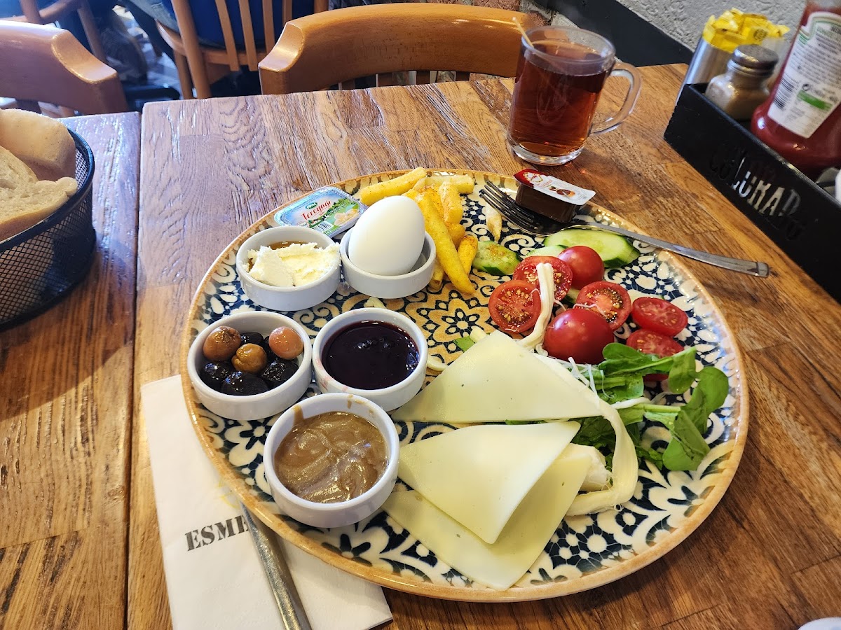 Cafe Esmer Shef photo 1