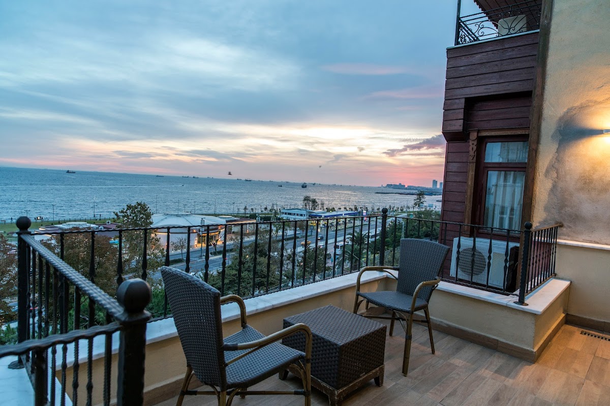 Cheers Lighthouse photo 6