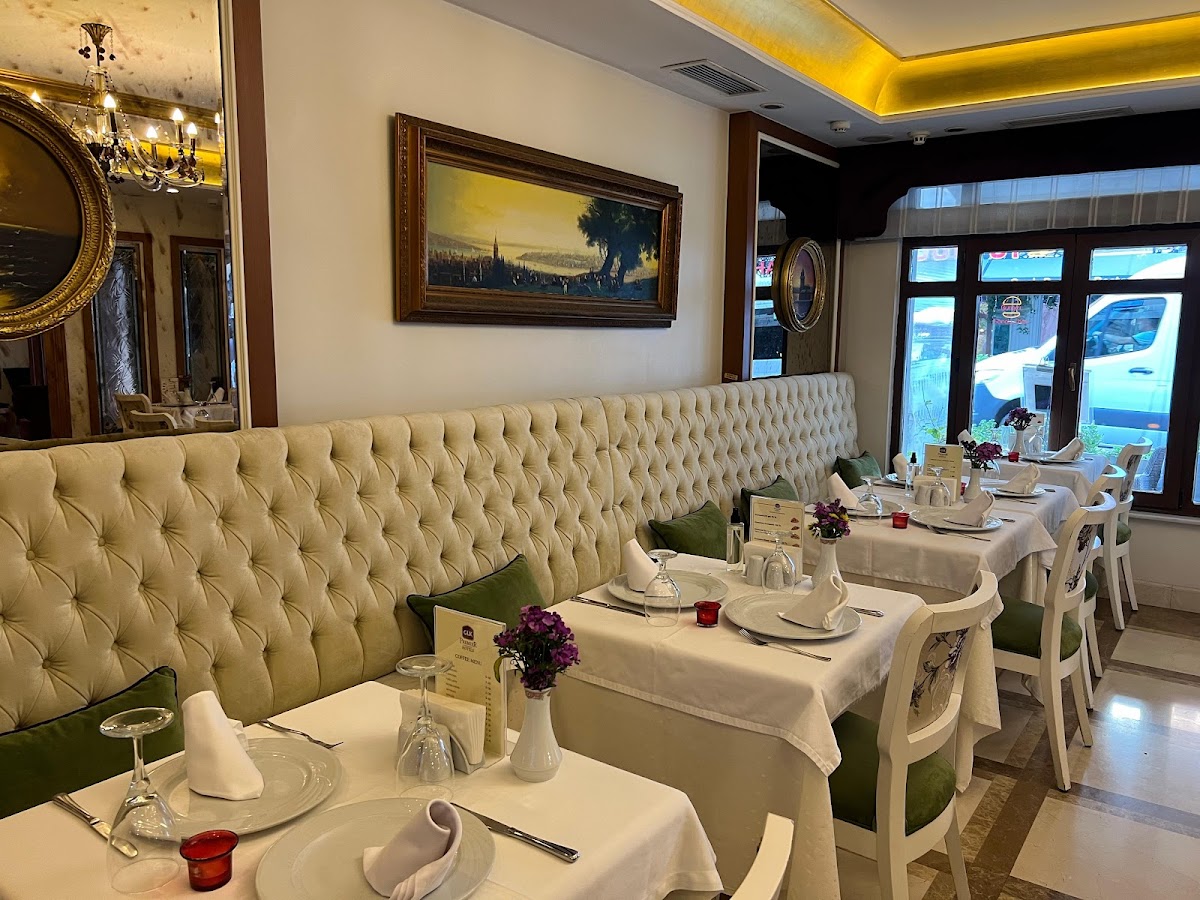 GLK PREMIER Regency Suites & Spa photo 4