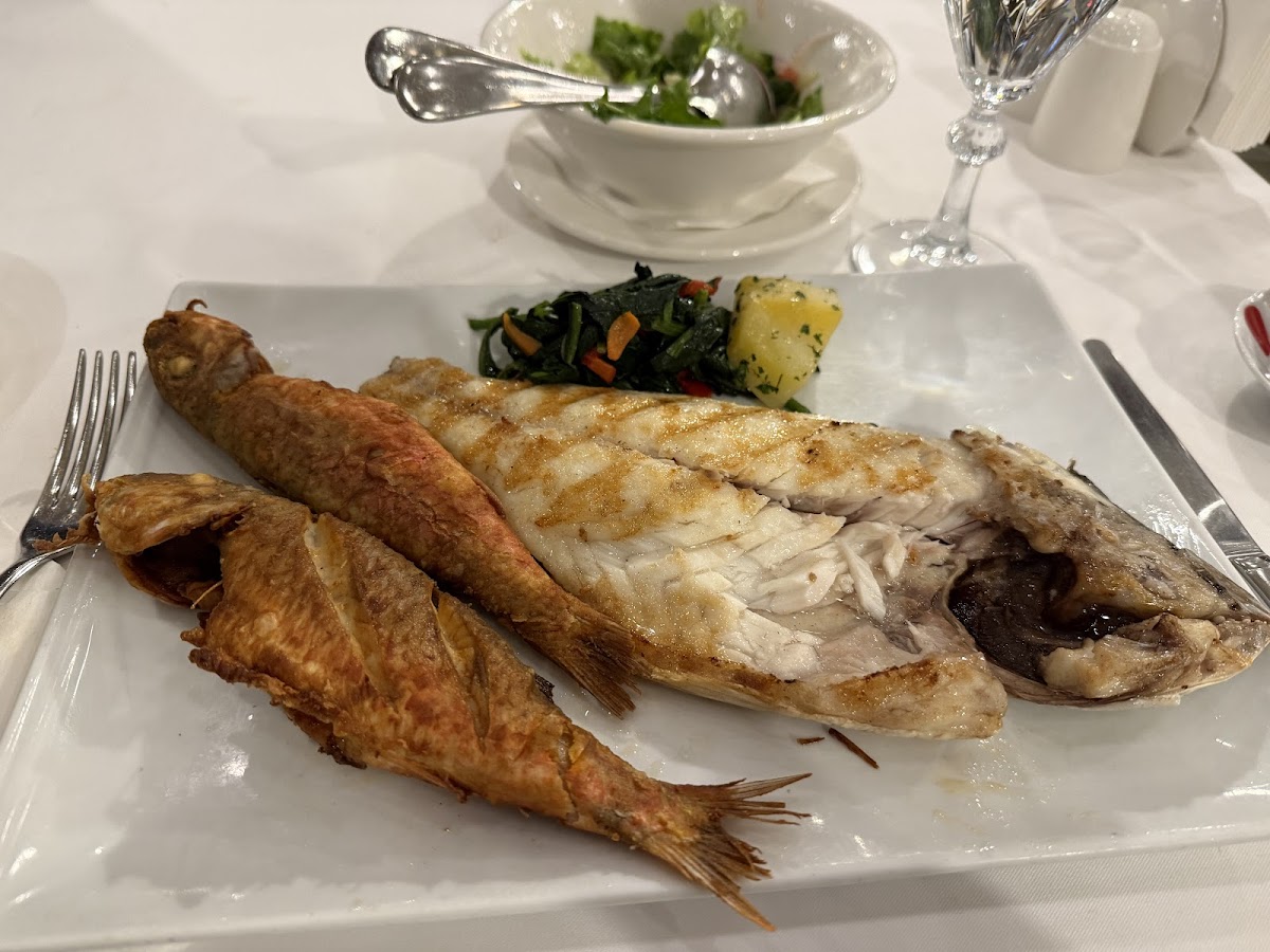 Karışma Sen Balık Restaurant 1938 photo 3