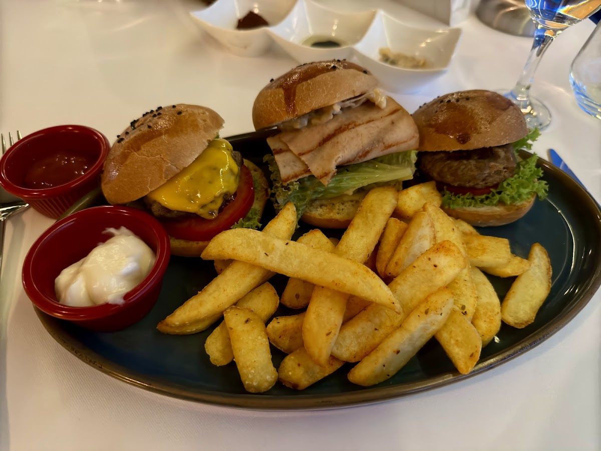 Marmarion Roof Restaurant photo 5