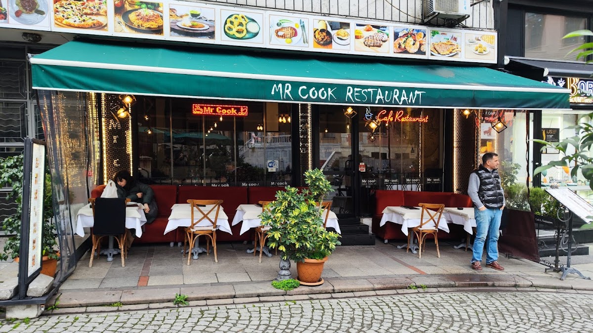 Mr Cook Restaurant
