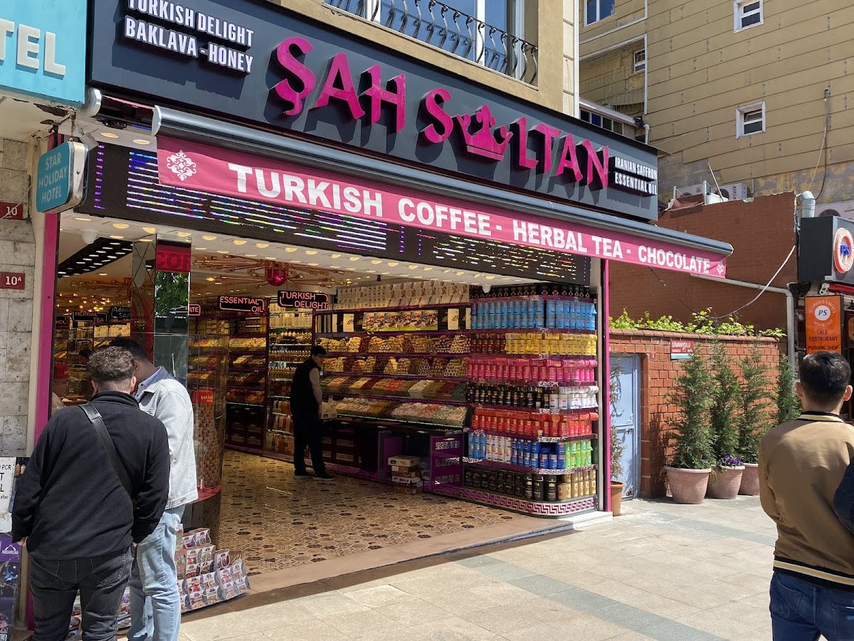 Omar Cafe & Restaurant