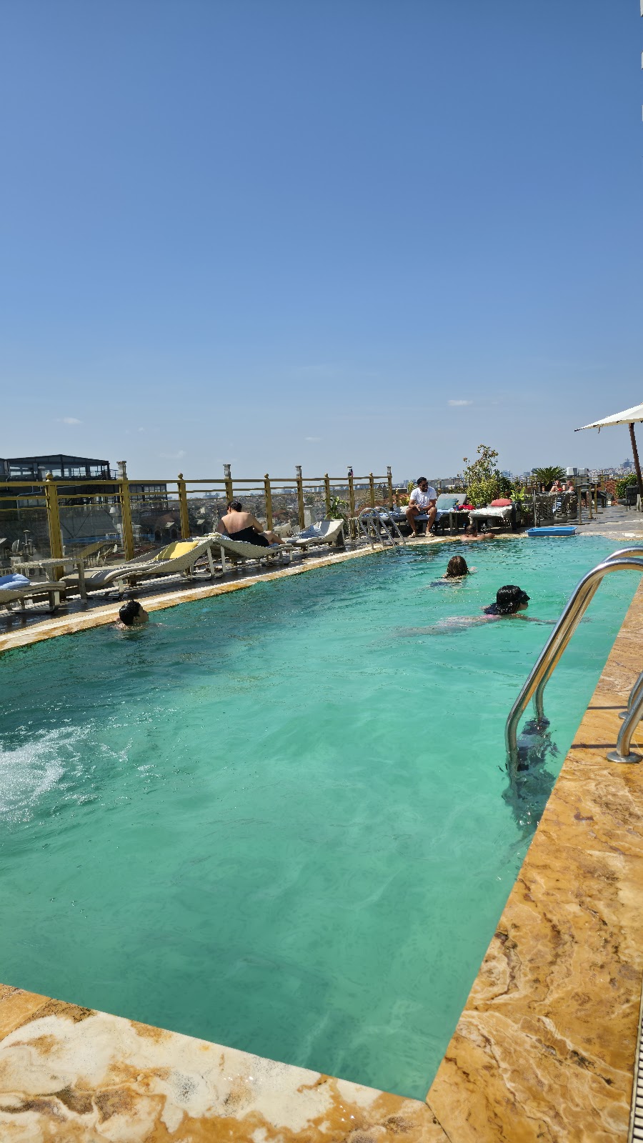 Ramada By Wyndham Istanbul Pera photo 2