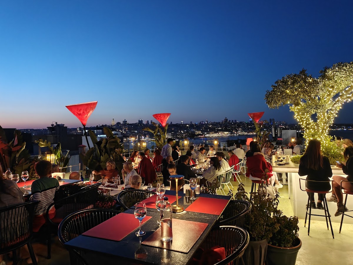 Roof Mezze 360 Restaurant photo 6