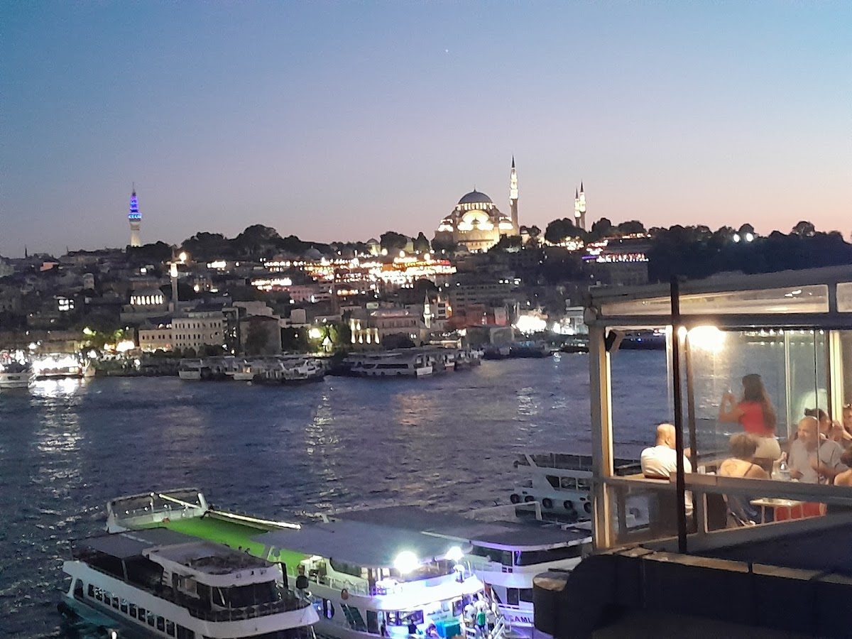 Tarihi Karaköy Balık Lokantası Grifin photo 2