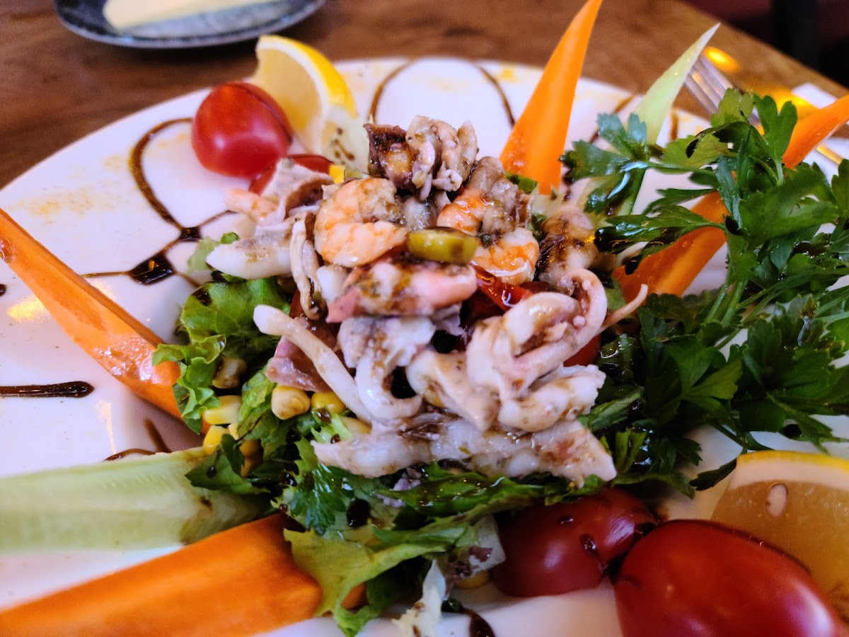 Zamos Cafe & Restaurant photo 1