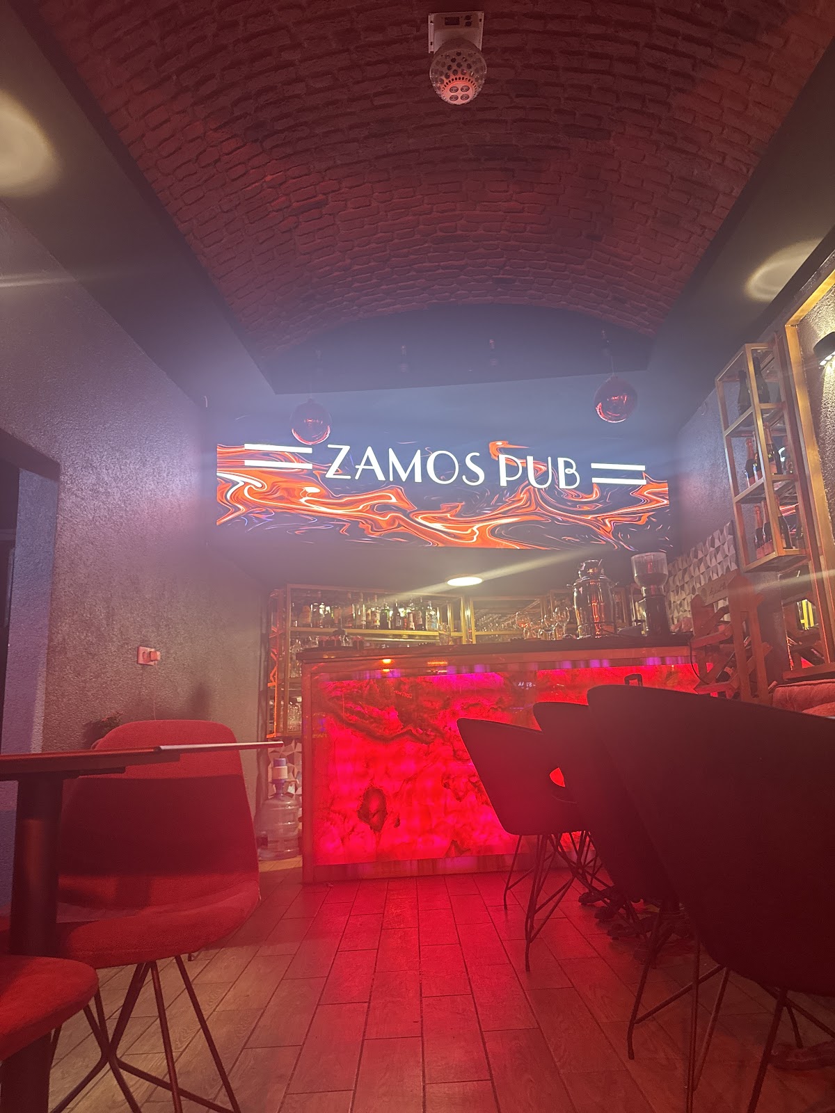 Zamos Cafe & Restaurant photo 6